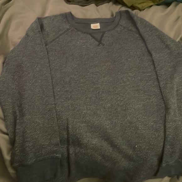 Boys Henley - Picture 1 of 2